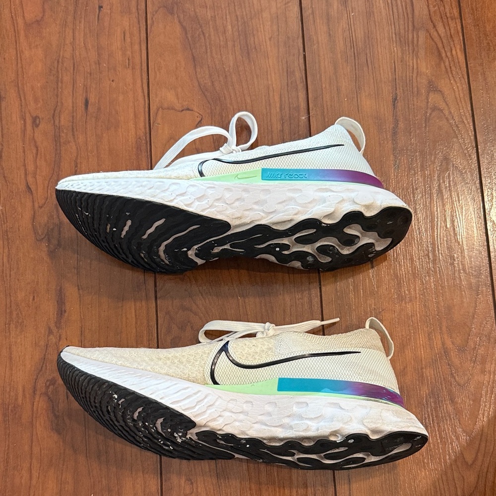 Nike Women’s React Infinity Flyknit running Shoe